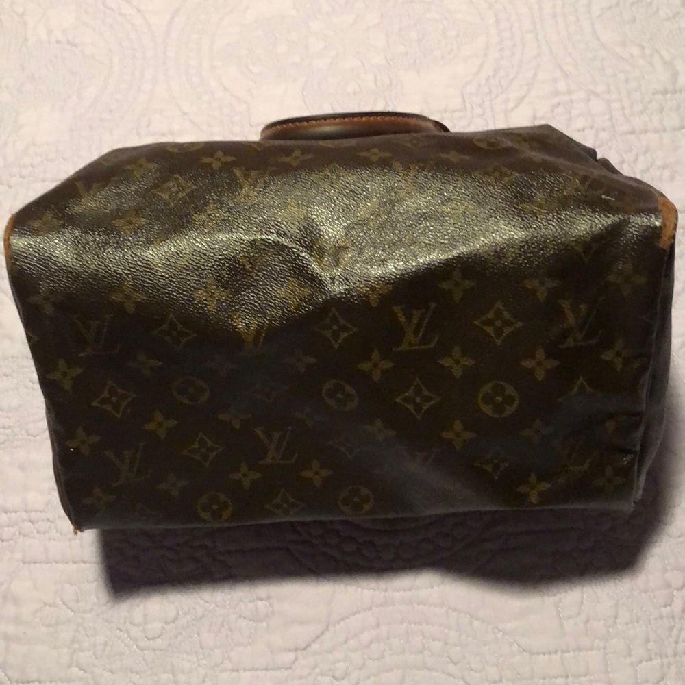 Vintage Louis Vuitton with lock - Picture 2 of 4
